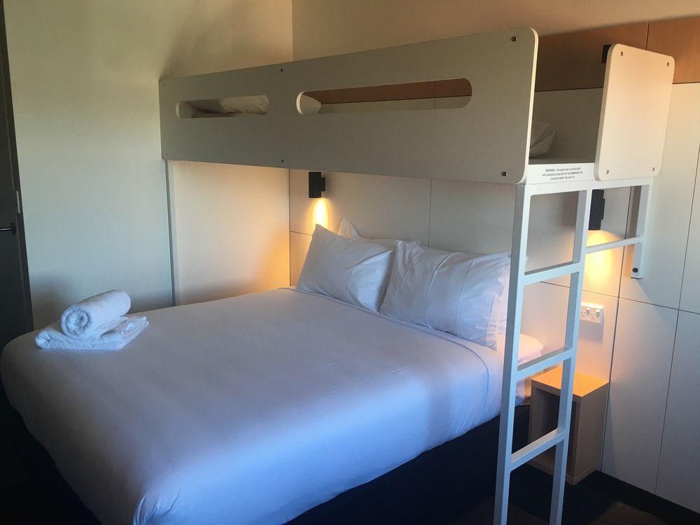 Ibis Budget - Casula Liverpool Eksteriør billede