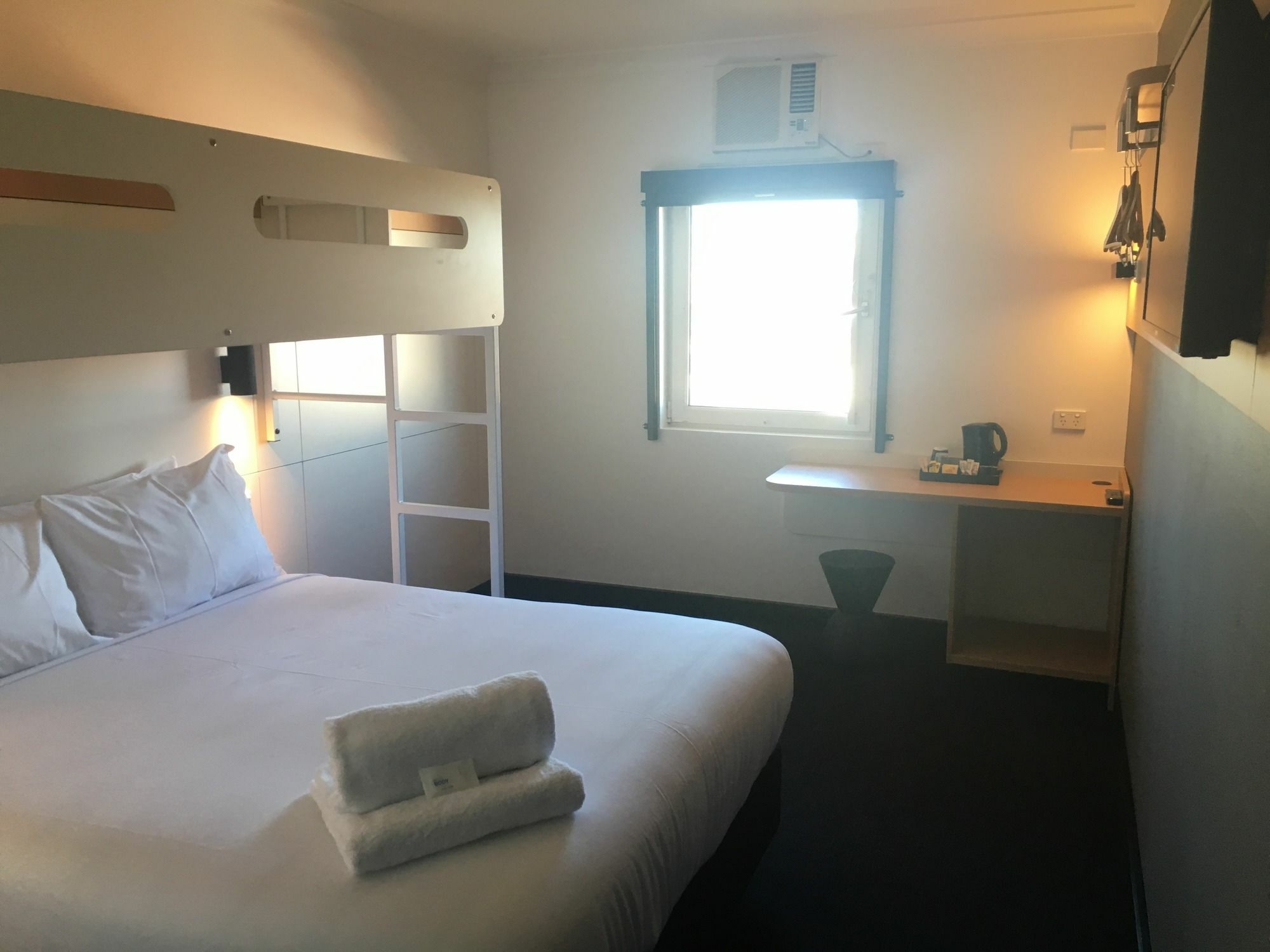 Ibis Budget - Casula Liverpool Eksteriør billede